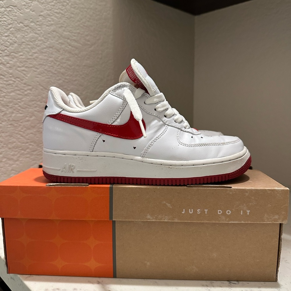 2005 Nike Air Force 1 Valentine’s Day 307109-165